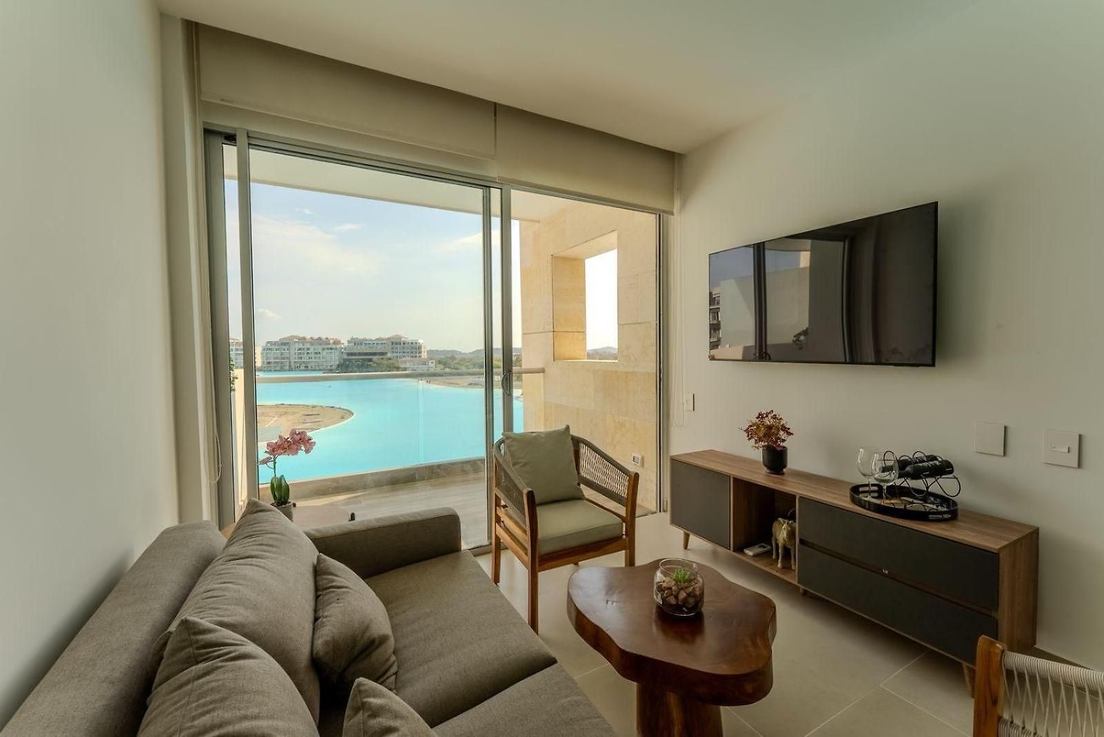 Baia Kristal Kabo Cartagena